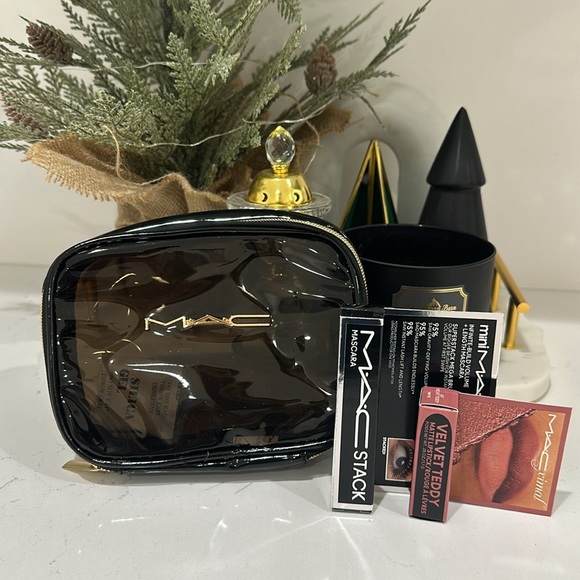 M·A·C bundle - Picture 5 of 13